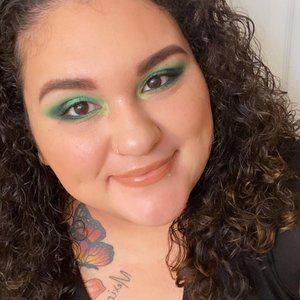 Meet your Posher, Mayra